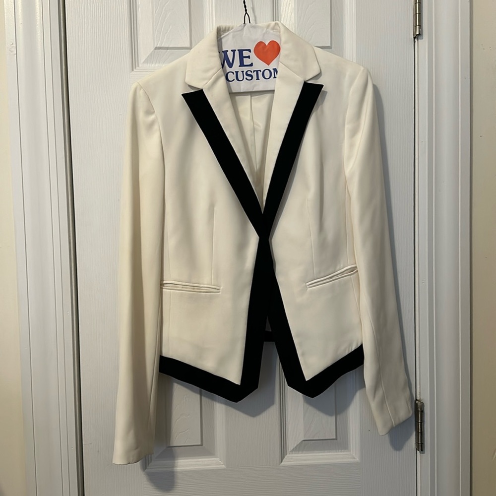 Nine West white suit jacket
